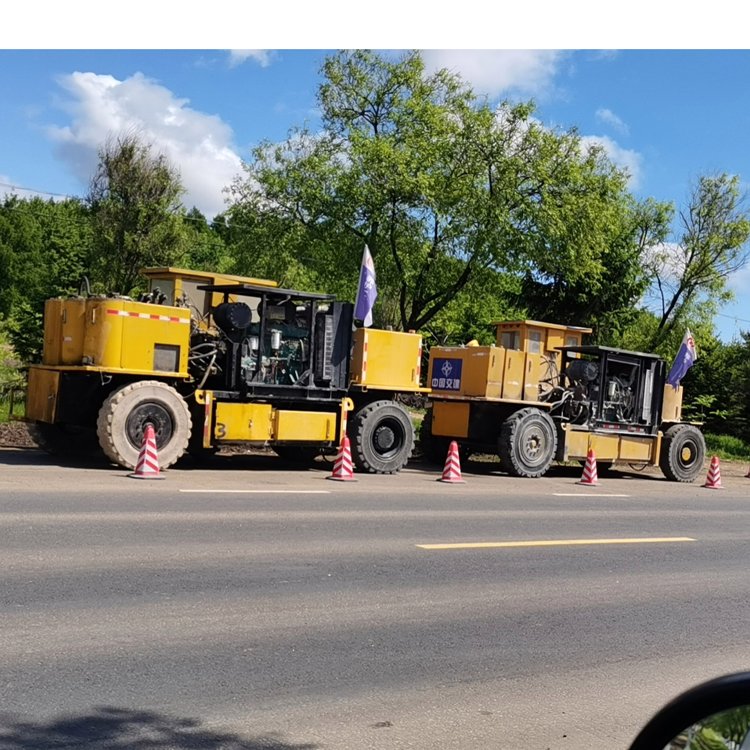 性能穩(wěn)定路面共振破碎機(jī)品質(zhì)保障服務(wù)較好處理速度快