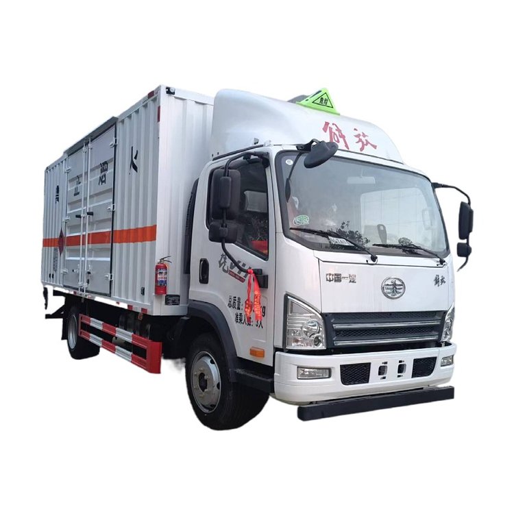 解放牌危貨車(chē)7噸的危化品運(yùn)輸車(chē)危險(xiǎn)品專(zhuān)用車(chē)工廠