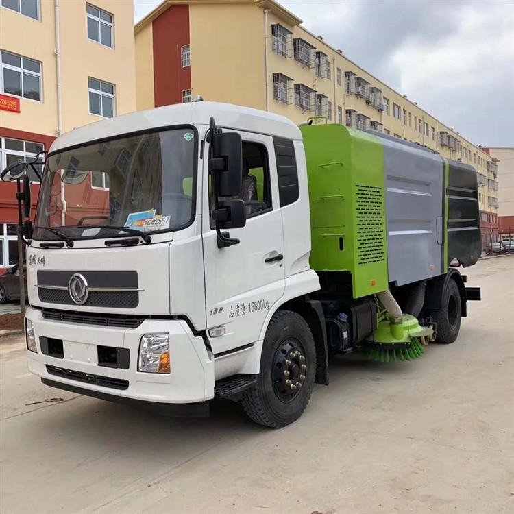 東風(fēng)天錦道路清掃車，15噸掃路車，天錦掃路車，掃地車，DFZ1165GS3BDF廠家直銷現(xiàn)車供應(yīng)