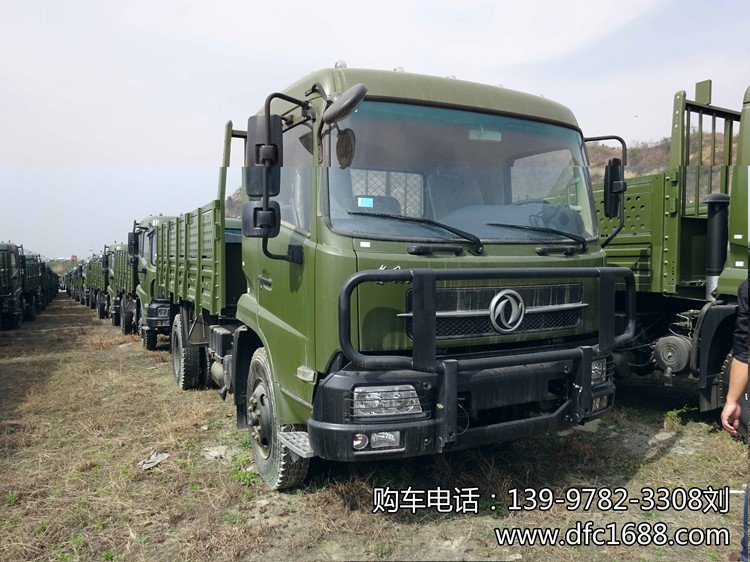 東風(fēng)天錦運(yùn)兵車(chē)EQ1120GA配置原廠4x2運(yùn)人車(chē)參數(shù)及圖片