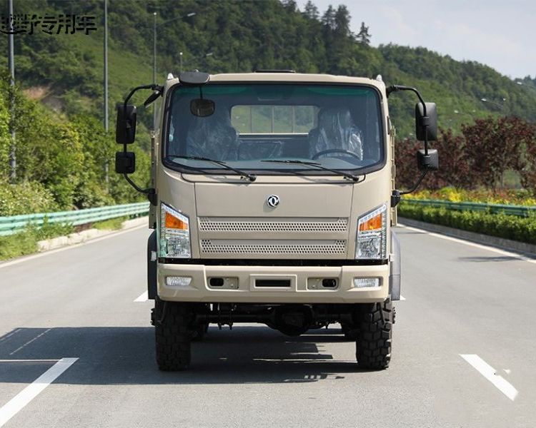 新款東風(fēng)越野專用輕卡車(chē)EQ2082升級(jí)版銷(xiāo)售2.5噸六驅(qū)貨車(chē)