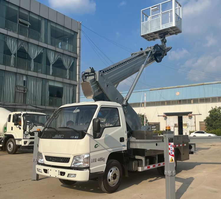 藍牌23米高空作業(yè)車電力維修外墻粉刷直臂式高空作業(yè)一體車