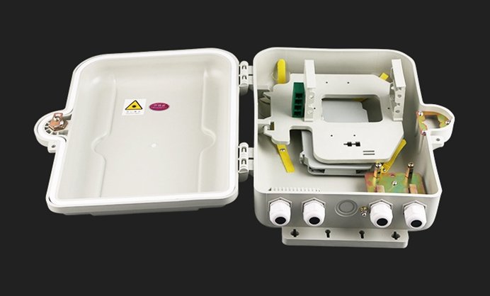 抱桿式16芯光纜分纖箱