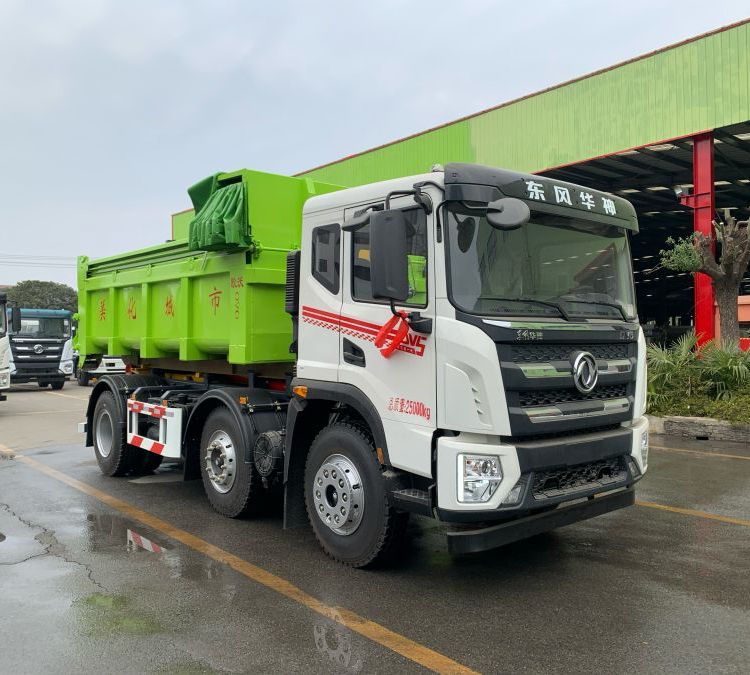 東風(fēng)小三軸車廂可卸式垃圾車25噸勾臂車12方建筑垃圾箱輕量化