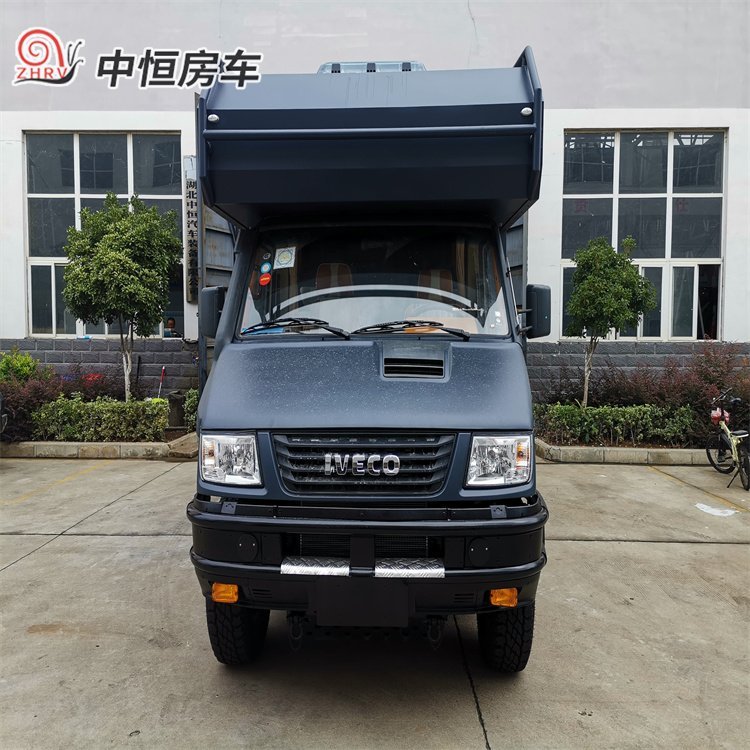 中恒裝備2056四驅(qū)硬派房車C型索菲瑪2.8T發(fā)動(dòng)機(jī)