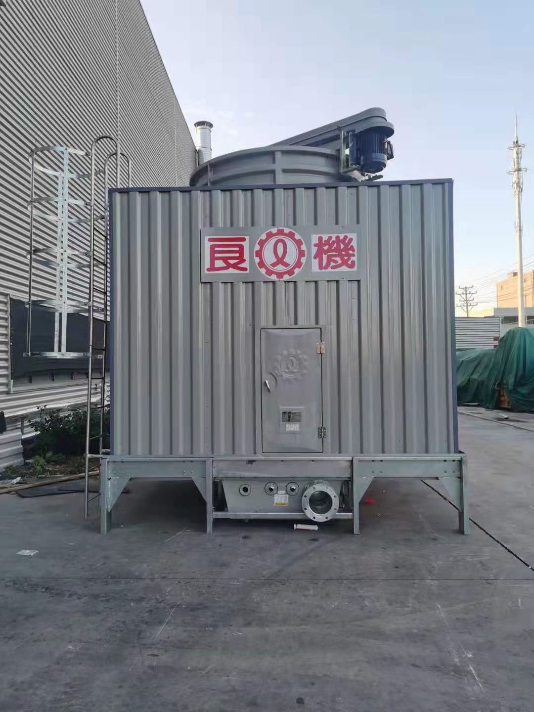 良機(jī)玻璃鋼方形冷卻塔大型工業(yè)用冷水卻塔廠家發(fā)貨