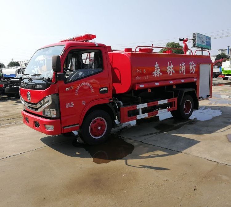 國六東風(fēng)4.5噸消防灑水車江特廠區(qū)應(yīng)急消防車