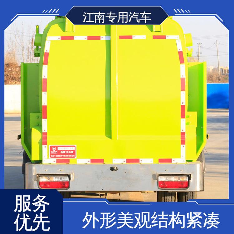 新能源6方4噸泔水垃圾車(chē)外觀(guān)造型美觀(guān)大方設(shè)計(jì)合理