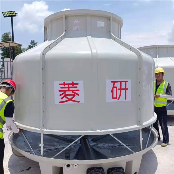 100T80立方圓形逆流式玻璃鋼冷卻塔電機(jī)風(fēng)葉布水器填料維修涼水塔