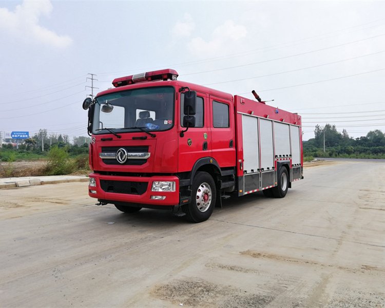 東風(fēng)7噸水罐消防車消防救援車國六排放消防源頭生產(chǎn)廠家