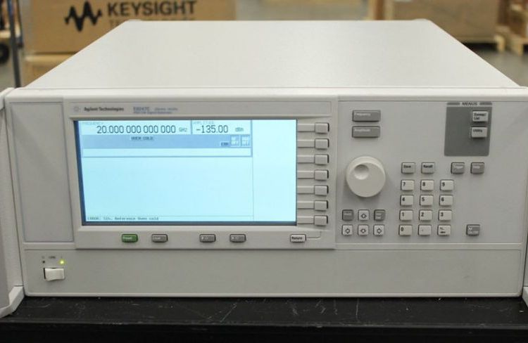 Agilent\/安捷倫E8247C信號(hào)發(fā)生器250kHz~40GHz