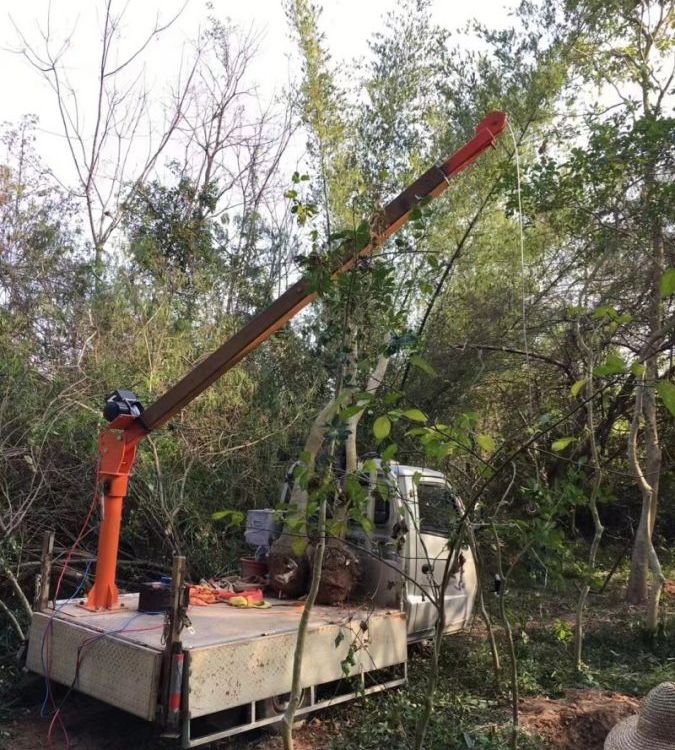 定制款小型隨車吊500公斤車載小吊機(jī)吊臂折疊不占用空間升降機(jī)